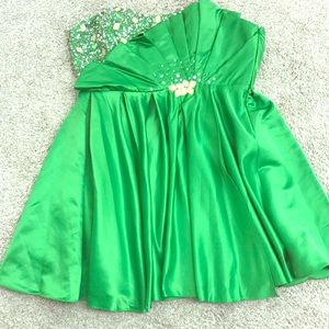 Colors green short beaded dress size 16 NWT